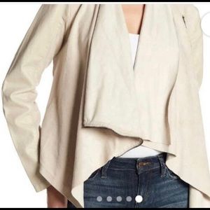 Unique size Small (Blank NYC), side zip lightweights jacket,off white